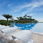 室外标准游泳池