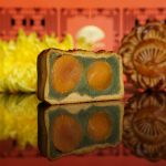 Mandarin-Oriental,-Macau_-Pandan-paste-mooncake