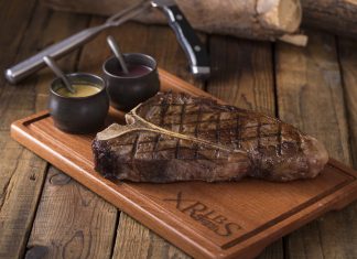 Dry aged Wagyu Beef - RIBS Selected Porterhouse Steak Marbling Score M5
