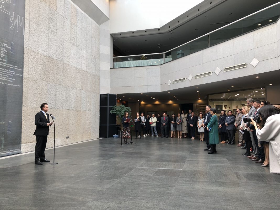 Mr. Didier Boschung, Consul General of Switzerland in Guangzhou delivered an opening speech for "Drifting Guangzhou" exhibition at Guangdong Museum of Art.