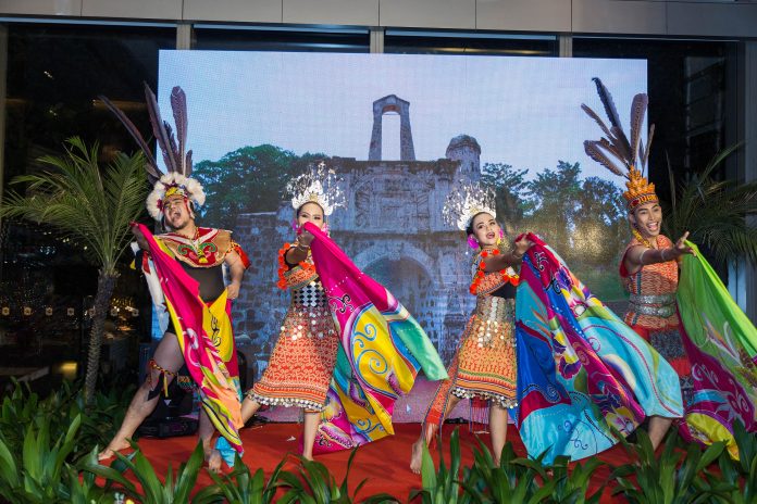 Malaysian Dance by BRIGED SENI MELAKA