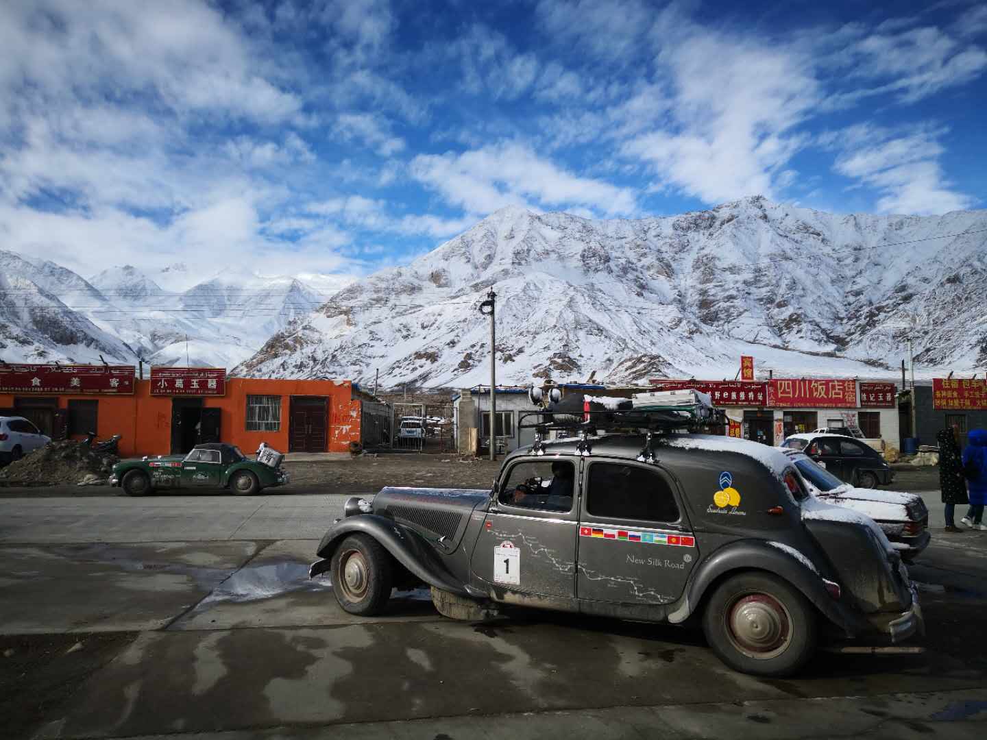 Witness the Arrival of the Iconic Vintage Car Rally, Journeying from