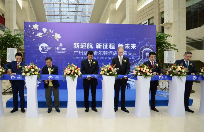 希尔顿进一步扩张在穗布局，广州翡翠希尔顿酒店正式开业 | Hilton Expands Presence in Guangzhou with Hilton Guangzhou Science City Opening