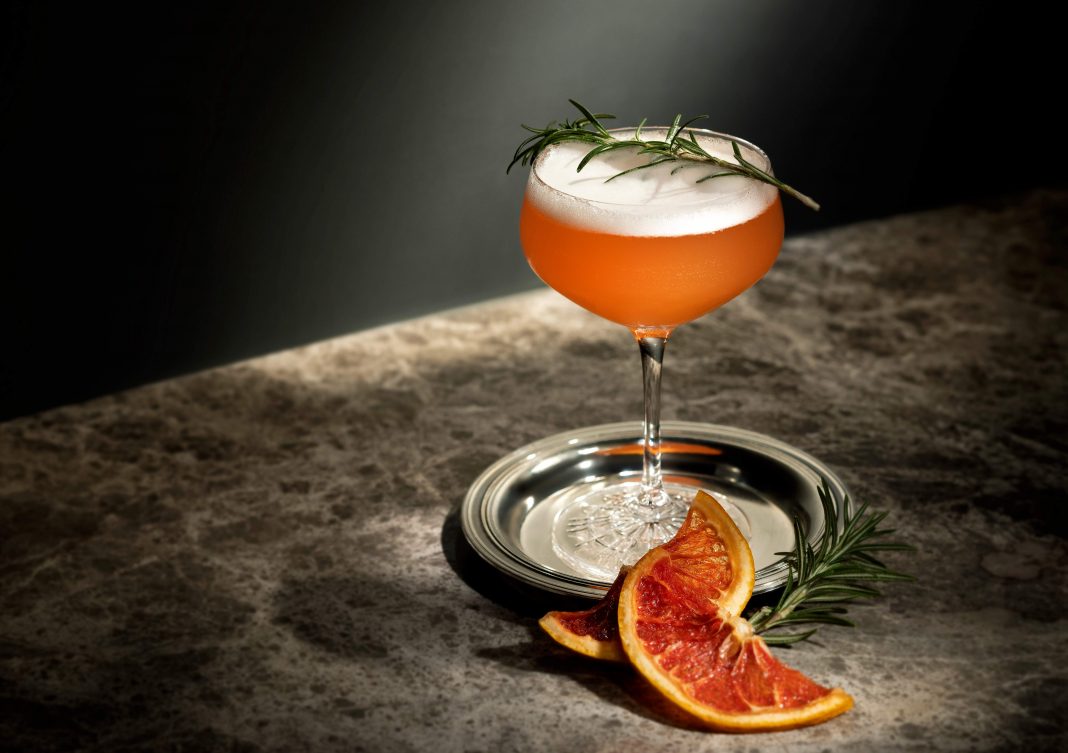 Pacific Bar的专业调酒师团队创制一系统精调鸡尾酒。|  A lineup of new anDinnovative cocktails crafted by the Bar’s mixologists