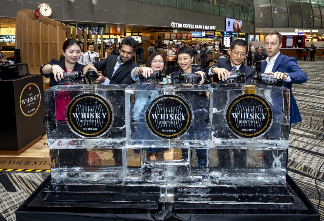 威士忌节在新加坡樟宜机场3号航站楼推出首家快闪酒吧 | The Whisky Festival features the first-ever pop-up bar at Singapore Changi Airport Terminal 3