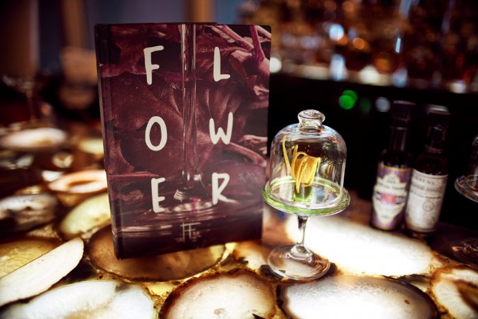 广州四季酒店天吧携手庙前冰室推出“花”系列鸡尾酒单 | Tian Bar at Four Seasons Hotel Guangzhou Launches Flower-Inspired Cocktail Menu
