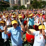 樂團與三千多名香港市民在全港市民見證下於香港鼓樂節開幕式齊奏一曲《雷霆萬鈞》，鼓動香港市民在非典型肺炎疫症後的激勵鬥志。